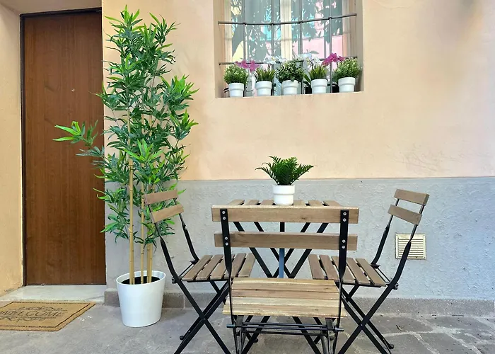 Mascarella Boutique *