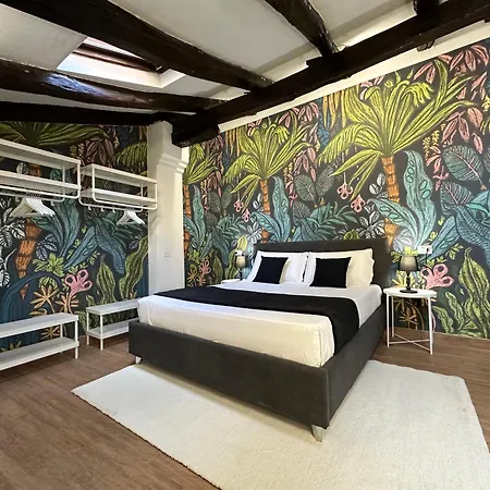 Mascarella Boutique * Болонья