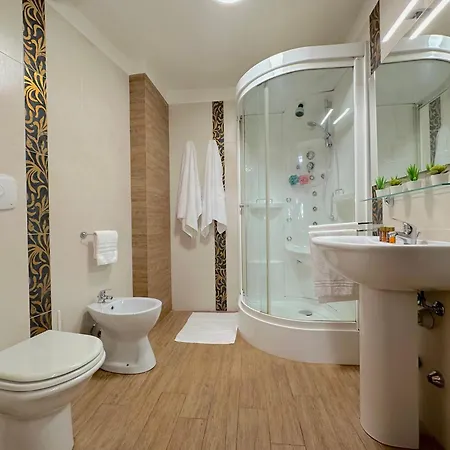 Mascarella Boutique * Болонья