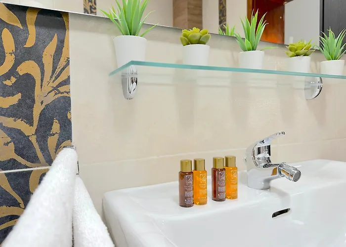 Mascarella Boutique بولونيا