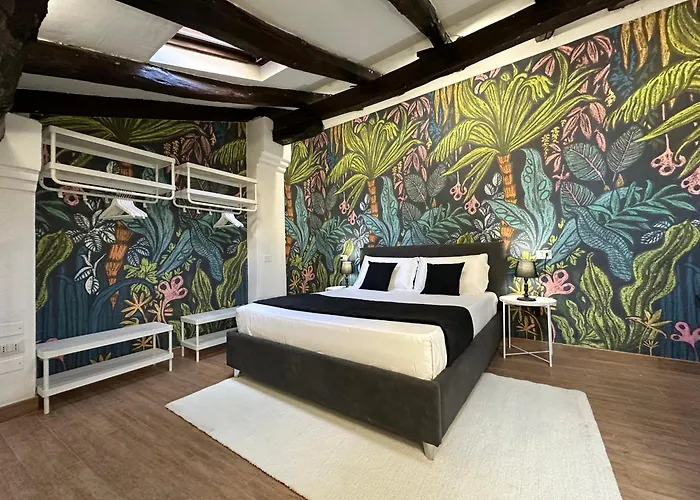 Mascarella Boutique * Bolonha